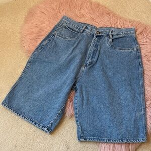 Classic Blue Denim Vintage High Waisted Woman’s Dad Shorts Size 8